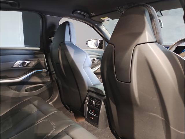 Ｍ３ Ｍ３セダン　コンペティション　Ｍ　ｘＤｒｉｖｅ　ワンオーナー　ブラックレザー　レーザーライト　ハーマンカードンスピーカー　全周囲カメラ　シートヒーター　カーブドディスプレイ　フルセグＴＶ　アクティブクルーズコントロール　ヘッドアップディスプレイ（72枚目）