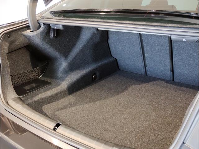 5シリーズ 530i Mスポーツ ヘッドアップディスプレイ ブラックキドニーグリル ブラックレザーシート シートヒーター 全周囲カメラ アクティブクルーズコントロール 19インチAWホイール パドルシフト 電動シート 電動リアゲート(18枚目)