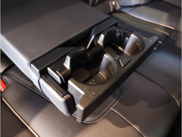 5シリーズ 530i Mスポーツ ヘッドアップディスプレイ ブラックキドニーグリル ブラックレザーシート シートヒーター 全周囲カメラ アクティブクルーズコントロール 19インチAWホイール パドルシフト 電動シート 電動リアゲート(24枚目)