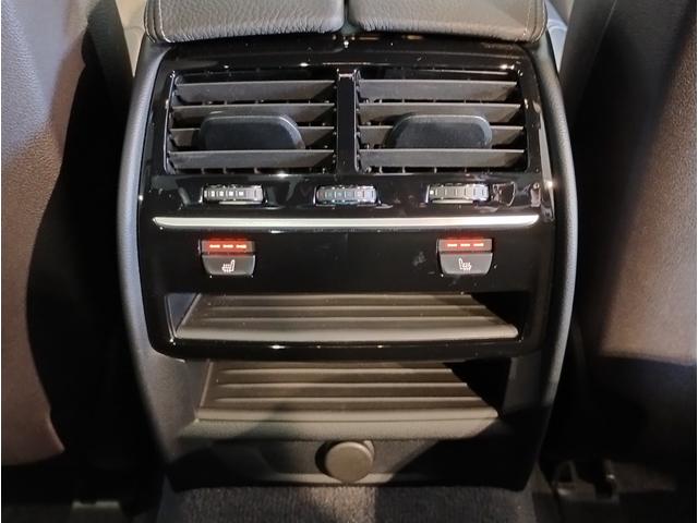 5シリーズ 530i Mスポーツ ヘッドアップディスプレイ ブラックキドニーグリル ブラックレザーシート シートヒーター 全周囲カメラ アクティブクルーズコントロール 19インチAWホイール パドルシフト 電動シート 電動リアゲート(36枚目)