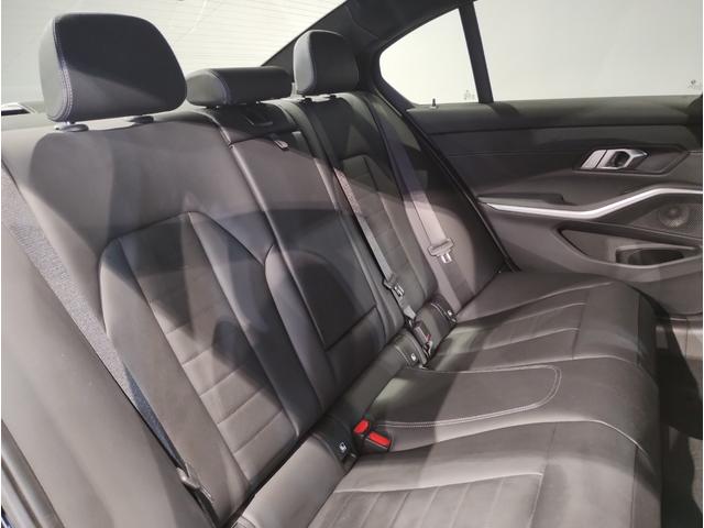 3シリーズ 320i Mスポーツ ハイラインパッケージ OP19インチAW ブラックレザーシート バックカメラ シートヒーター アクティブクルーズコントロール パドルシフト コンフォートアクセス 電動リアゲート 電動シート ヘッドアップディスプレイ(32枚目)