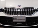 ３２０ｄ　ｘＤｒｉｖｅツーリング　Ｍスポーツ　インディビジュアルフィオナレッドレザー　ファストトラックＰＫＧ　コンフォートＰＫＧ　１９インチＡＷ　Ｍサスペンション　Ｍスポーツブレーキ　ＨｉＦｉスピーカー　ヘッドアップディスプレイ　元レンタカー（25枚目）