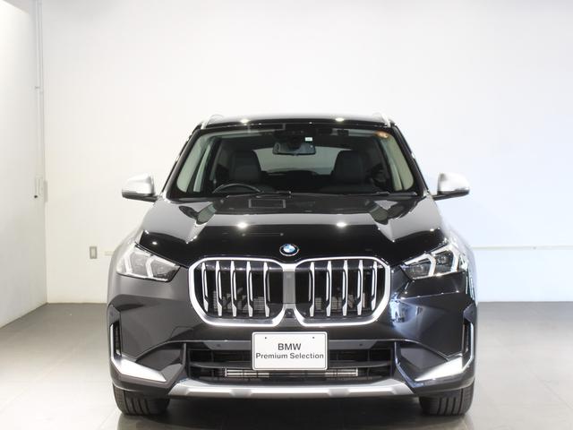 Ｘ１ ｘＤｒｉｖｅ　２０ｄ　ｘライン　認定中古車／ブラックサファイア／アクティブクルーズコントロール／被害軽減ブレーキ／ハンドルサポート／マイルドハイブリッド／フロントシートヒーター／電動リアゲート／フロントパワーシート／ＥＴＣ内蔵ミラー（5枚目）