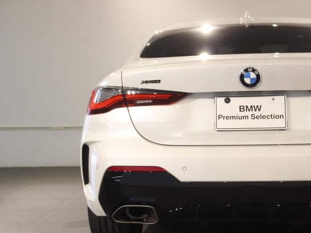 ４シリーズ Ｍ４４０ｉ　ｘＤｒｉｖｅクーペ　ミネラルホワイト／認定中古車／モカブラウンレザー／１９インチ純正アロイホイール／被害軽減ブレーキ／アクティブクルーズコントロール／フロントパワーシート／フロントシートヒーター／ＥＴＣ内蔵ルームミラー（15枚目）