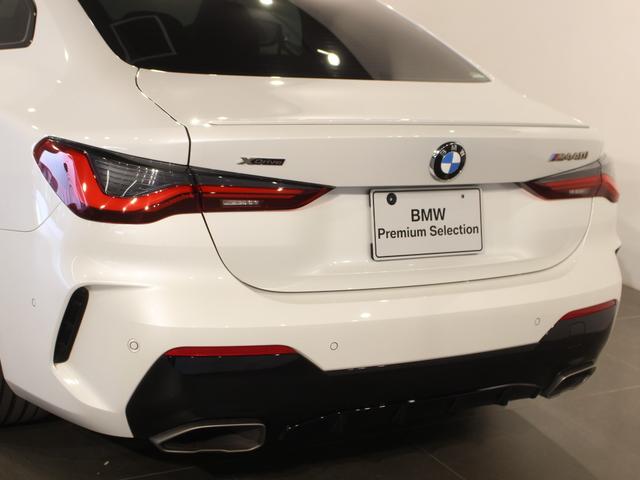 ４シリーズ Ｍ４４０ｉ　ｘＤｒｉｖｅクーペ　ミネラルホワイト／認定中古車／モカブラウンレザー／１９インチ純正アロイホイール／被害軽減ブレーキ／アクティブクルーズコントロール／フロントパワーシート／フロントシートヒーター／ＥＴＣ内蔵ルームミラー（17枚目）