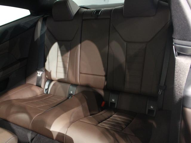 ４シリーズ Ｍ４４０ｉ　ｘＤｒｉｖｅクーペ　ミネラルホワイト／認定中古車／モカブラウンレザー／１９インチ純正アロイホイール／被害軽減ブレーキ／アクティブクルーズコントロール／フロントパワーシート／フロントシートヒーター／ＥＴＣ内蔵ルームミラー（55枚目）