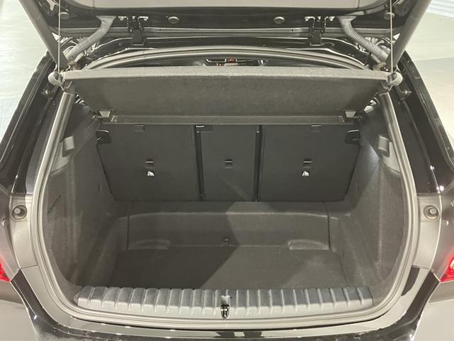 １シリーズ 　認定中古車／レンタアップ／ブラックサファイア／アクティブクルーズコントロール／被害軽減ブレーキ／バックカメラ／ＥＴＣ／電動リアゲート／フロントパワーシート／１８インチ純正アロイホイール（17枚目）