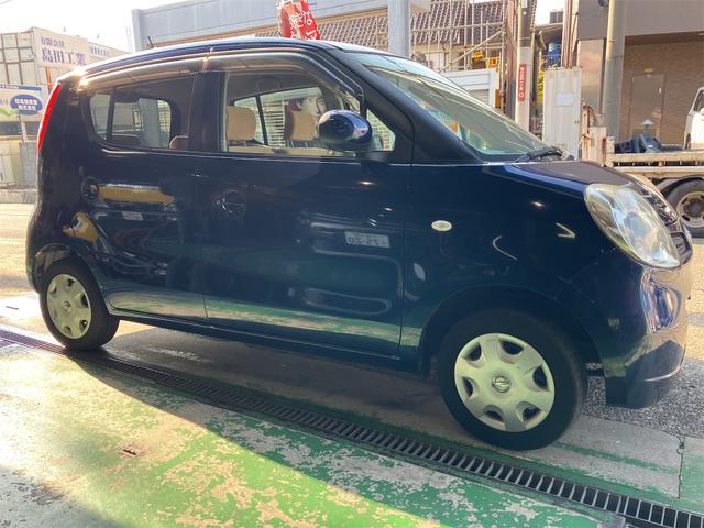 モコ Ｅ　ＨＤＤナビ　スマートキー　社外地デジＴＶ　ナビ　オートマチック　オートエアコン　ＡＢＳ　ノクタンブルーパール　５４２７０ｋｍ（4枚目）