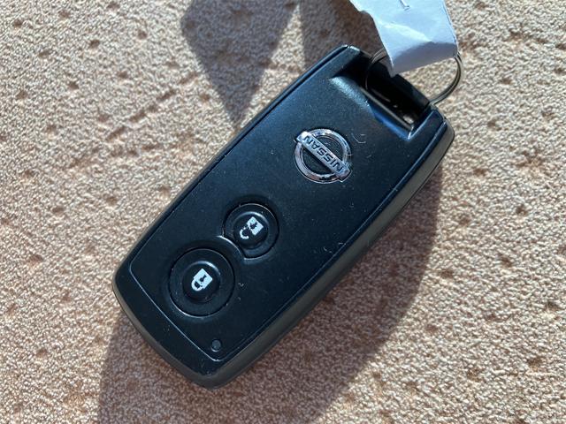 モコ Ｅ　ＨＤＤナビ　スマートキー　社外地デジＴＶ　ナビ　オートマチック　オートエアコン　ＡＢＳ　ノクタンブルーパール　５４２７０ｋｍ（27枚目）