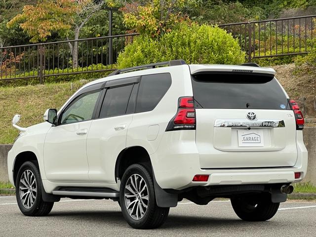 ランドクルーザープラド TX Lパッケージ TRDマフラー/純正リモートスタート/純正ウッド調ステアリング/19インチAW/ルーフレール/クリアランスソナー&バックソナー/リアフォグ/ドラレコ/TVキャンセラー/シートヒーター&シートクーラー(3枚目)