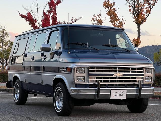 シボレーシェビーバン ベースグレード　Ｇ２０　シェビーバン　Ｇｌａｄｉａｔｏｒ／３ナンバー登録／７人乗り／フローマスター４０（マフラー）／サイド＆リア観音開き／ダブルエアコン／ナビ／バックカメラ／ドラレコ付デジタルインナーミラー／ＥＴＣ（7枚目）