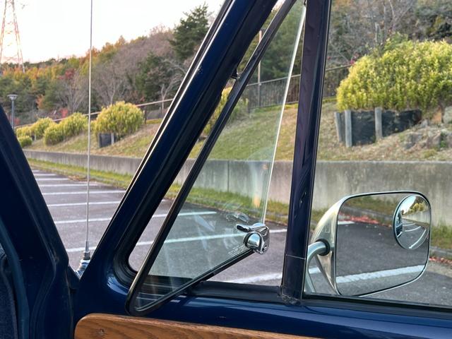 シボレーシェビーバン ベースグレード　Ｇ２０　シェビーバン　Ｇｌａｄｉａｔｏｒ／３ナンバー登録／７人乗り／フローマスター４０（マフラー）／サイド＆リア観音開き／ダブルエアコン／ナビ／バックカメラ／ドラレコ付デジタルインナーミラー／ＥＴＣ（15枚目）