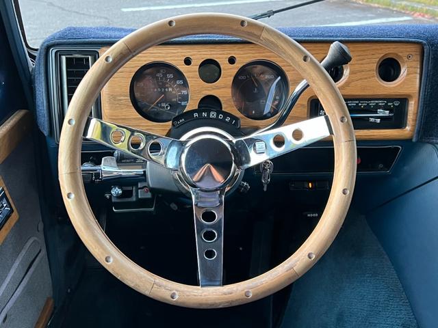 シボレーシェビーバン ベースグレード　Ｇ２０　シェビーバン　Ｇｌａｄｉａｔｏｒ／３ナンバー登録／７人乗り／フローマスター４０（マフラー）／サイド＆リア観音開き／ダブルエアコン／ナビ／バックカメラ／ドラレコ付デジタルインナーミラー／ＥＴＣ（18枚目）