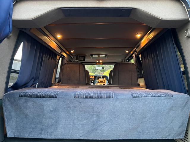 シボレーシェビーバン ベースグレード　Ｇ２０　シェビーバン　Ｇｌａｄｉａｔｏｒ／３ナンバー登録／７人乗り／フローマスター４０（マフラー）／サイド＆リア観音開き／ダブルエアコン／ナビ／バックカメラ／ドラレコ付デジタルインナーミラー／ＥＴＣ（43枚目）