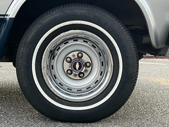 シボレーシェビーバン ベースグレード　Ｇ２０　シェビーバン　Ｇｌａｄｉａｔｏｒ／３ナンバー登録／７人乗り／フローマスター４０（マフラー）／サイド＆リア観音開き／ダブルエアコン／ナビ／バックカメラ／ドラレコ付デジタルインナーミラー／ＥＴＣ（50枚目）