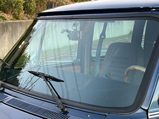 シボレーシェビーバン ベースグレード　Ｇ２０　シェビーバン　Ｇｌａｄｉａｔｏｒ／３ナンバー登録／７人乗り／フローマスター４０（マフラー）／サイド＆リア観音開き／ダブルエアコン／ナビ／バックカメラ／ドラレコ付デジタルインナーミラー／ＥＴＣ（56枚目）