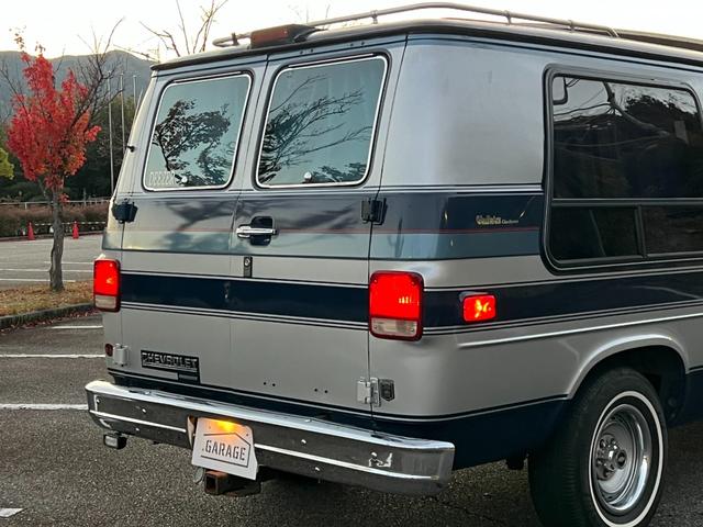 シボレーシェビーバン ベースグレード　Ｇ２０　シェビーバン　Ｇｌａｄｉａｔｏｒ／３ナンバー登録／７人乗り／フローマスター４０（マフラー）／サイド＆リア観音開き／ダブルエアコン／ナビ／バックカメラ／ドラレコ付デジタルインナーミラー／ＥＴＣ（62枚目）