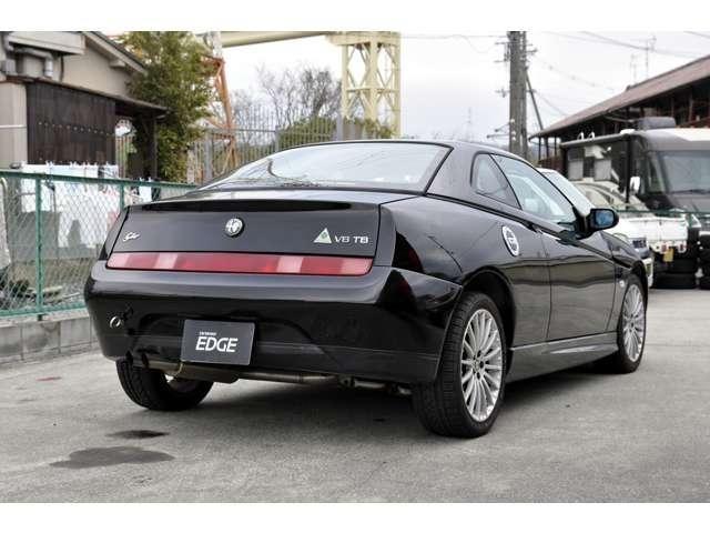 アルファＧＴＶ ２．０　Ｖ６ターボ　管理ユーザー買取　正規ディーラー車　５ＭＴ　ガレージ保管　１７インチアルミホイール　１７インチマグホイールセット　レザーシート　左ハンドル　禁煙車　ＣＤデッキ　ＵＳＢ入力端子　屋根張替え済（28枚目）