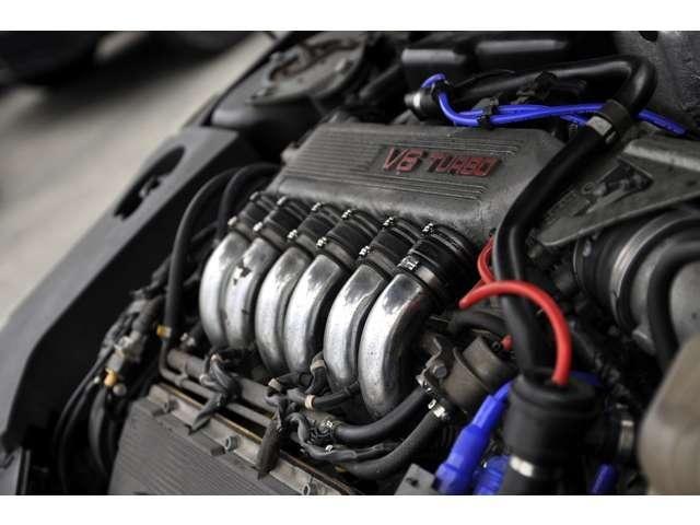 アルファＧＴＶ ２．０　Ｖ６ターボ　管理ユーザー買取　正規ディーラー車　５ＭＴ　ガレージ保管　１７インチアルミホイール　１７インチマグホイールセット　レザーシート　左ハンドル　禁煙車　ＣＤデッキ　ＵＳＢ入力端子　屋根張替え済（40枚目）