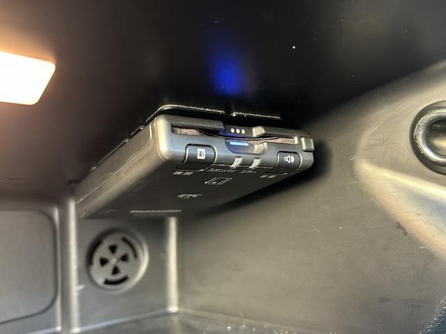 ＭＩＮＩ クーパー　ナビ・ＥＴＣ・禁煙・ＢＴ・Ｂモニタ・キーフリー・ブラックルーフ（6枚目）