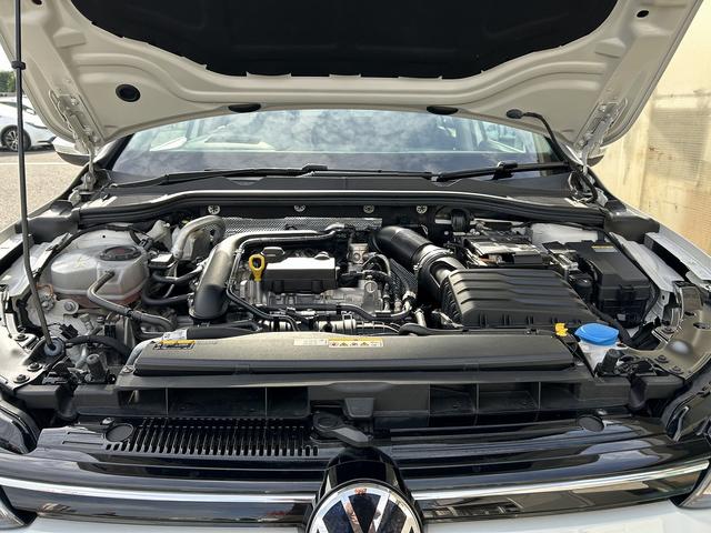 ゴルフヴァリアント ｅＴＳＩ　アクティブ　検２付・禁煙・パワーバックドア・ＨＵＤ・コーナーセンサー・クルーズコントロール・ブラインドスポットモニター・ＬＥＤヘッドライト・ＥＴＣ（12枚目）