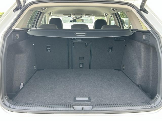 ゴルフヴァリアント ｅＴＳＩ　アクティブ　検２付・禁煙・パワーバックドア・ＨＵＤ・コーナーセンサー・クルーズコントロール・ブラインドスポットモニター・ＬＥＤヘッドライト・ＥＴＣ（13枚目）