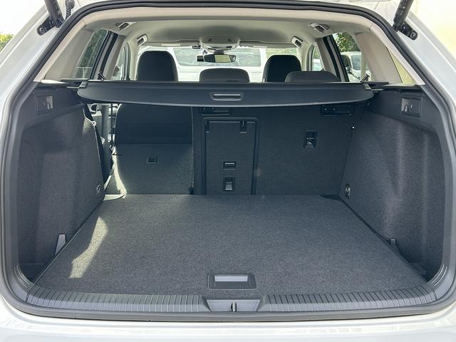 ゴルフヴァリアント ｅＴＳＩ　アクティブ　検２付・禁煙・パワーバックドア・ＨＵＤ・コーナーセンサー・クルーズコントロール・ブラインドスポットモニター・ＬＥＤヘッドライト・ＥＴＣ（48枚目）