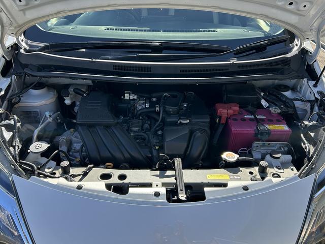 ノート Ｘ　検２付・禁煙車・インナーミラー・社外ナビ・ＢＴ・ＥＴＣ・ＡＡＣ・ソナー・３６０°カメラ・車線逸脱警告・キーレス・ペダル踏み間違い抑制（10枚目）