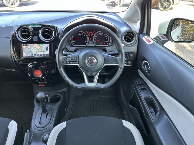 ノート Ｘ　検２付・禁煙車・インナーミラー・社外ナビ・ＢＴ・ＥＴＣ・ＡＡＣ・ソナー・３６０°カメラ・車線逸脱警告・キーレス・ペダル踏み間違い抑制（26枚目）