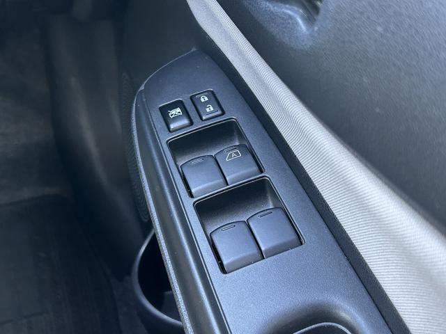 ノート Ｘ　検２付・禁煙車・インナーミラー・社外ナビ・ＢＴ・ＥＴＣ・ＡＡＣ・ソナー・３６０°カメラ・車線逸脱警告・キーレス・ペダル踏み間違い抑制（47枚目）