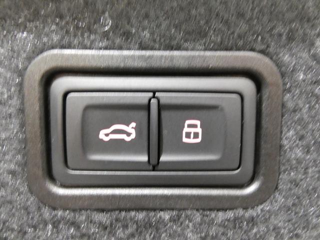 S8プラス ベースグレード 4.0クワトロプラス 後期型 SR 全席シートH F席ベンチレーション カーボンドアミラー カーボンリアスポイラー セラミックブレーキ Pアシスト MMIナビ地デジ BOSEサウンド 純正21AW(23枚目)