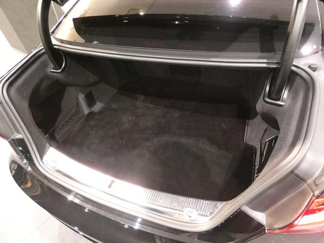 S8プラス ベースグレード 4.0クワトロプラス 後期型 SR 全席シートH F席ベンチレーション カーボンドアミラー カーボンリアスポイラー セラミックブレーキ Pアシスト MMIナビ地デジ BOSEサウンド 純正21AW(24枚目)