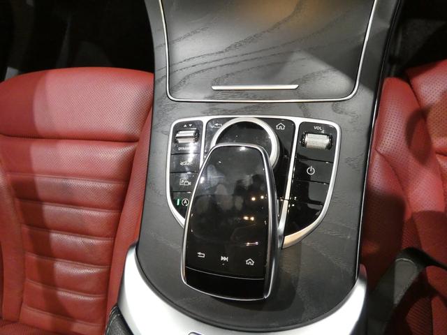 Ｃクラス Ｃ２００　ローレウスエディション　スポーツプラスパッケージ　レザーエクスクルーシブＰＫＧ　レーダーセーフティＰＫＧ　Ｆ席シートＨ　Ｆ席ベンチレーション　Ｂｕｒｍｅｓｔｅｒサウンド　ＨＵＤ　３６０°カメラ　純正ＨＤＤナビ　地デジ　禁煙（13枚目）