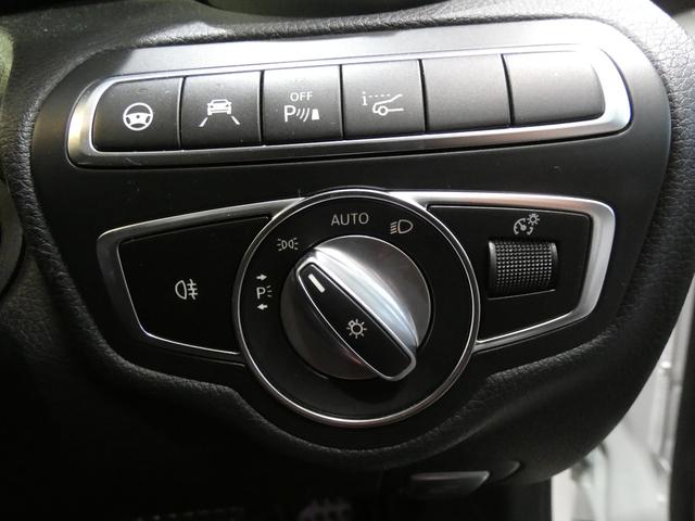 Ｃクラス Ｃ２００　ローレウスエディション　スポーツプラスパッケージ　レザーエクスクルーシブＰＫＧ　レーダーセーフティＰＫＧ　Ｆ席シートＨ　Ｆ席ベンチレーション　Ｂｕｒｍｅｓｔｅｒサウンド　ＨＵＤ　３６０°カメラ　純正ＨＤＤナビ　地デジ　禁煙（15枚目）