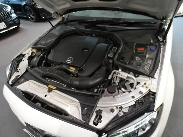 Ｃクラス Ｃ２００　ローレウスエディション　スポーツプラスパッケージ　レザーエクスクルーシブＰＫＧ　レーダーセーフティＰＫＧ　Ｆ席シートＨ　Ｆ席ベンチレーション　Ｂｕｒｍｅｓｔｅｒサウンド　ＨＵＤ　３６０°カメラ　純正ＨＤＤナビ　地デジ　禁煙（24枚目）