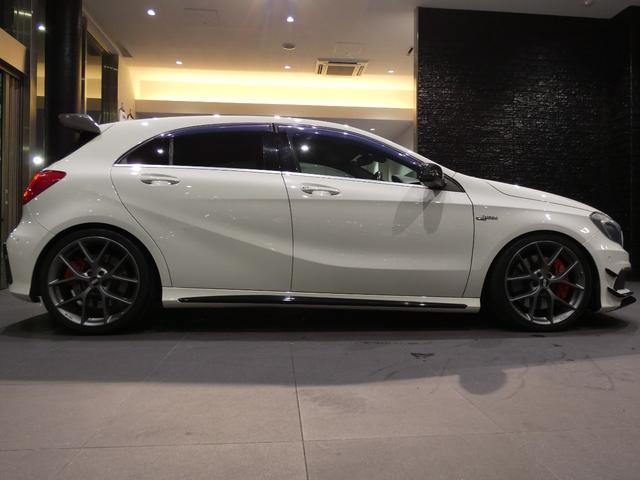Aクラス A45 AMG 4マチック AMGアドバンストPKG AMGパフォーマンスシート F席シートH BSM 黒革 社外フルエアロ サブコン装着車 harman/kardonサウンド 純正HDDナビ地デジBカメラ BBS19AW 禁煙(37枚目)