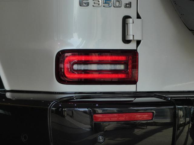Ｇクラス Ｇ３５０ｄ　マヌファクトゥーアエディション　特別仕様車　ＲＳＰ　Ａ－ＤＰＧ　黒革　ガラスＳＲ　Ｂｕｒｍｅｓｔｅｒ　シートヒーター＋　ベンチレーション　リラクゼーション　ダイナミックシート　純正ナビ　３６０°カメラ　純正２０ＡＷ　禁煙　正規Ｄ車（4枚目）