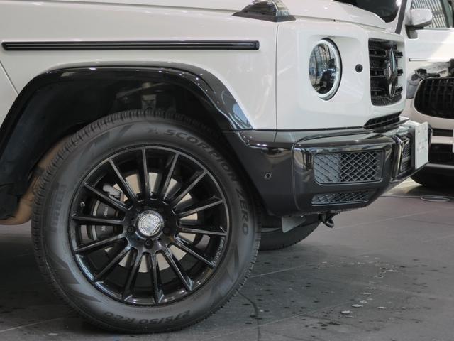 Ｇクラス Ｇ３５０ｄ　マヌファクトゥーアエディション　特別仕様車　ＲＳＰ　Ａ－ＤＰＧ　黒革　ガラスＳＲ　Ｂｕｒｍｅｓｔｅｒ　シートヒーター＋　ベンチレーション　リラクゼーション　ダイナミックシート　純正ナビ　３６０°カメラ　純正２０ＡＷ　禁煙　正規Ｄ車（5枚目）