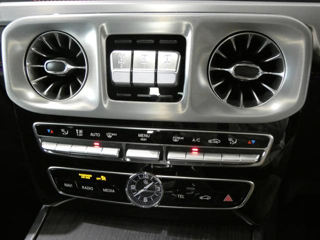 Ｇクラス Ｇ３５０ｄ　マヌファクトゥーアエディション　特別仕様車　ＲＳＰ　Ａ－ＤＰＧ　黒革　ガラスＳＲ　Ｂｕｒｍｅｓｔｅｒ　シートヒーター＋　ベンチレーション　リラクゼーション　ダイナミックシート　純正ナビ　３６０°カメラ　純正２０ＡＷ　禁煙　正規Ｄ車（11枚目）
