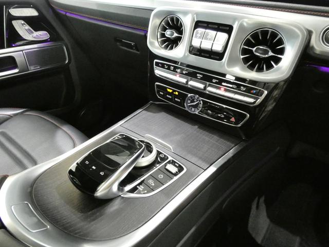 Ｇクラス Ｇ３５０ｄ　マヌファクトゥーアエディション　特別仕様車　ＲＳＰ　Ａ－ＤＰＧ　黒革　ガラスＳＲ　Ｂｕｒｍｅｓｔｅｒ　シートヒーター＋　ベンチレーション　リラクゼーション　ダイナミックシート　純正ナビ　３６０°カメラ　純正２０ＡＷ　禁煙　正規Ｄ車（17枚目）