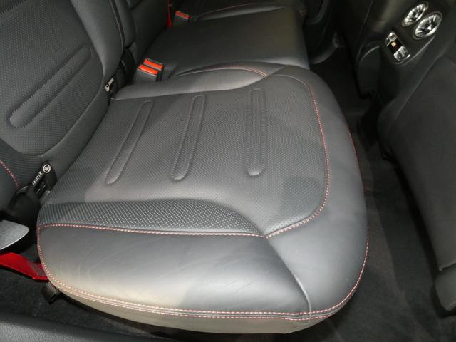 Ｇクラス Ｇ３５０ｄ　マヌファクトゥーアエディション　特別仕様車　ＲＳＰ　Ａ－ＤＰＧ　黒革　ガラスＳＲ　Ｂｕｒｍｅｓｔｅｒ　シートヒーター＋　ベンチレーション　リラクゼーション　ダイナミックシート　純正ナビ　３６０°カメラ　純正２０ＡＷ　禁煙　正規Ｄ車（58枚目）
