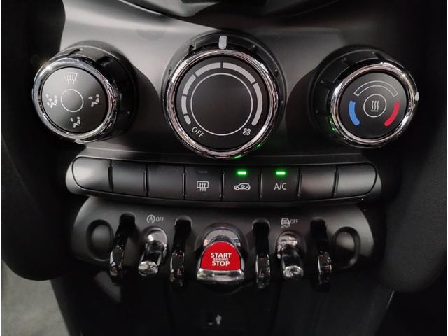 クーパーD エッセンシャルトリム 純正HDDナビゲーションシステム LEDヘッドライト ドライビングアシスト 前車接近警告機能 衝突回避・被害軽減ブレーキ レーンディパーチャーウォーニング 15インチAW(41枚目)