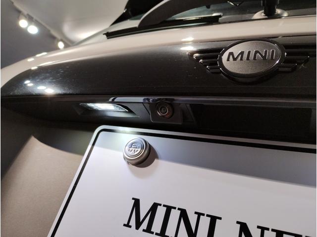 クーパーS 弊社元デモカー レザーパッケージ 純正HDDナビ オプション18インチホイール ドライビングアシストプラス デジタルメーター スマートキー LEDヘッドライト ETC F56(63枚目)