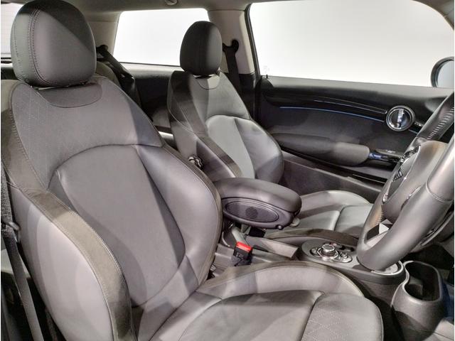 クーパーS 弊社元デモカー レザーパッケージ 純正HDDナビ オプション18インチホイール ドライビングアシストプラス デジタルメーター スマートキー LEDヘッドライト ETC F56(64枚目)