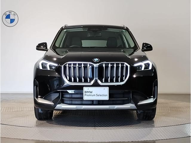 Ｘ１ ｘＤｒｉｖｅ　２０ｄ　ｘライン　弊社元デモカー　カーブドディスプレイ　ブラックレザーシート　シートヒーター　アクティブクルーズコントロール　ステアリングアシスト　全周囲カメラ　純正１８インチアロイホイール　ヘッドアップディスプレイ（70枚目）