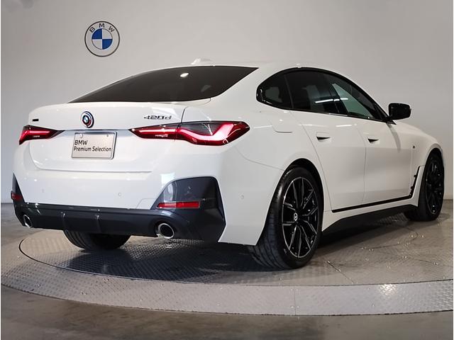 ４シリーズ ４２０ｄ　ｘＤｒｉｖｅグランクーペ　Ｍスポーツ　純正オプション１９インチアロイホイール　シートヒーター　アクティブクルーズコントロール　ステアリングアシスト　電動リアゲート　電動シート　インテリジェントセーフティ　ＬＥＤヘッドライト（9枚目）