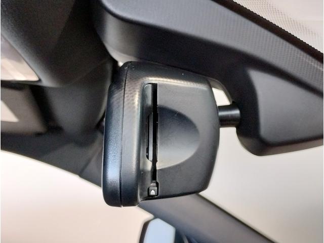 Ｘ２ ｘＤｒｉｖｅ　１８ｄ　ＭスポーツＸ　ハイラインパック　ハイラインパッケージ　アドバンスドアクティブセーフティパッケージ　アクティブクルーズコントロール　ヘッドアップディスプレイ　レザーシート　１９インチアルミホイール　パワーシート・ＨＤＤナビ（72枚目）