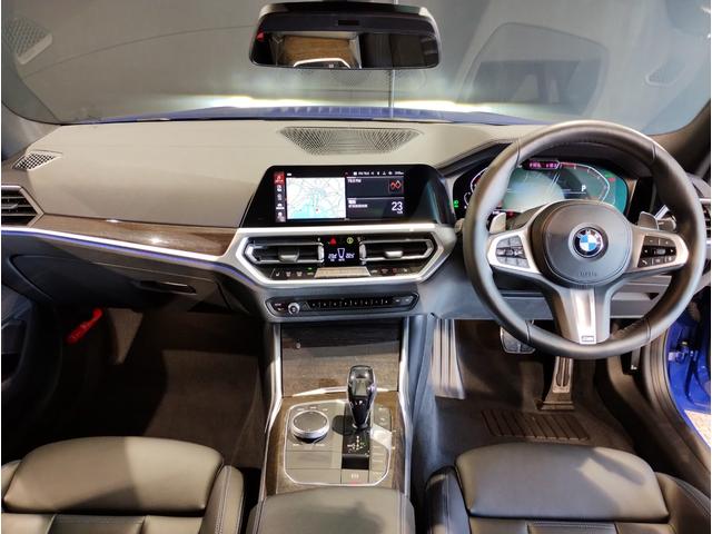 3シリーズ 320i Mスポーツ デビューパッケージ ブラックレザーシート シートヒーター オプション19インチアロイホイール ヘッドアップディスプレイ コンフォートパッケージ 電動リアゲート アクティブクルーズコントロール LED(5枚目)
