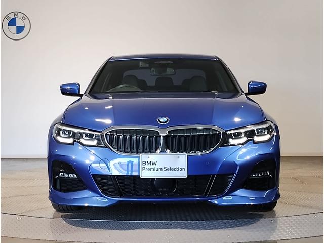 3シリーズ 320i Mスポーツ デビューパッケージ ブラックレザーシート シートヒーター オプション19インチアロイホイール ヘッドアップディスプレイ コンフォートパッケージ 電動リアゲート アクティブクルーズコントロール LED(6枚目)