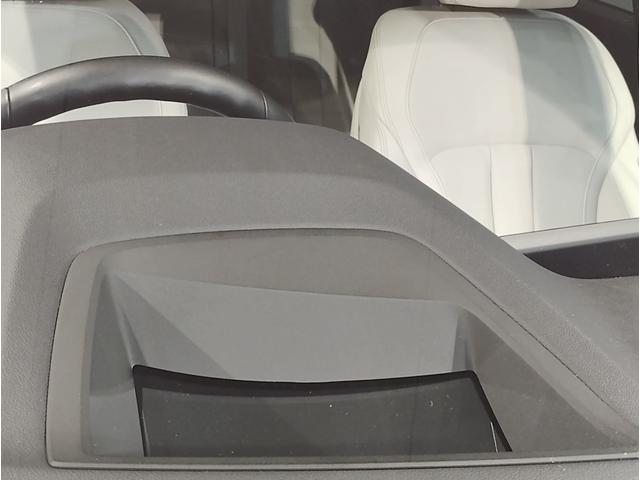 Ｘ６ ｘＤｒｉｖｅ　３５ｄ　Ｍスポーツ　ワンオーナー　プラスパッケージ　サンルーフ　コンフォートパッケージ　クリスタルフィニッシュ　純正２２インチアルミホイール　アイボリーレザーシート　ソフトクローズドア　ベンチレーションシート　純正地デジ（15枚目）